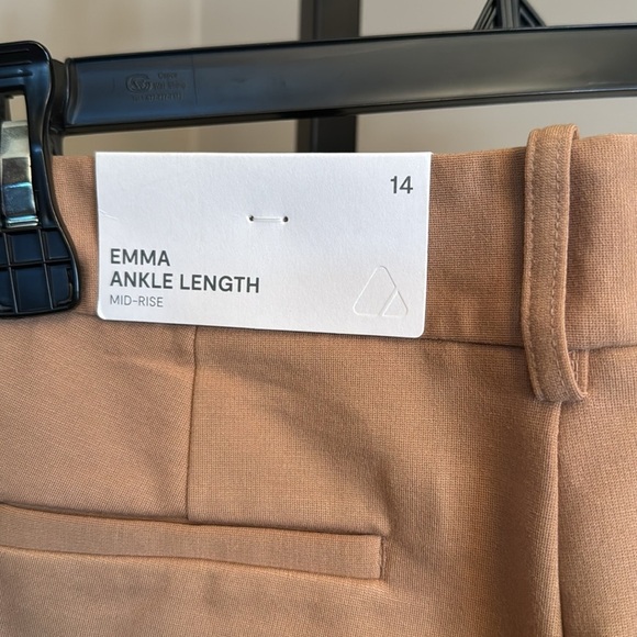 Liz Claiborne Pants Size 14 Emma Ankle Length Mid Rise signature Carmel - Picture 8 of 9